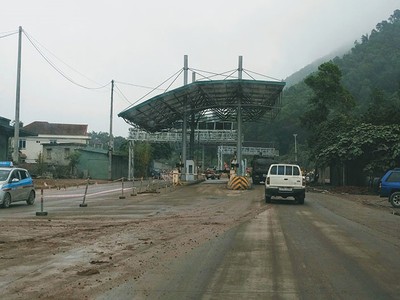 BOT Bờ Đậu (Thái Nguyên), mặc dù chưa đi vào thu phí nhưng đã bị người dân tại các địa phương lân cận và các doanh nghiệp phản ứng. Ảnh: Thái Sơn