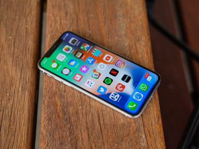 Những tính năng iPhone X 'đi sau' smartphone Galaxy
