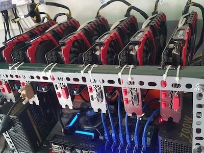 Một thiết bị "đào" tiền điện tử sử dụng VGA.