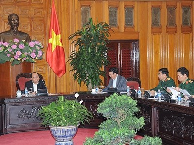 Thủ tướng chủ trì cuộc họp.