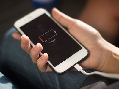 Làm gì khi iPhone chạy chậm đi