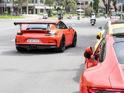 Bộ tứ Porsche 911 tụ hội ở Sài Gòn