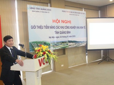 Ông Phạm Văn Năm – Trưởng Ban Quản lý Khu kinh tế Quảng Bình phát biểu tại hội nghị