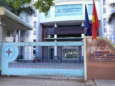 Điện lực Kiên Giang tạm dừng sửa chữa, kịp cấp điện trước khi U23 Việt Nam đá chung kết