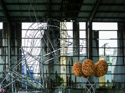 Bên trong xưởng thi công đường hoa Nguyễn Huệ ở Sa Đéc