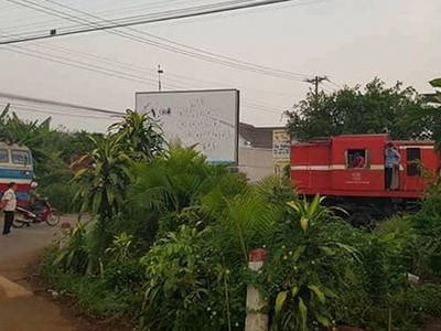 Hai tàu dừng lại chỉ cách nhau 10 m được xem là sự cố nghiêm trọng. Ảnh: Nguyễn Sơn.