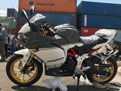 GPX Demon 150GR đầu tiên về Việt Nam. 