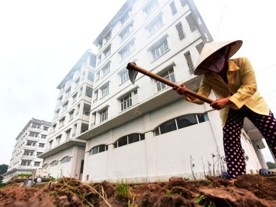 Hà Nội có kế hoạch đặt hàng các doanh nghiệp trong và ngoài nước xây dựng 21.000 căn hộ tái định cư cho các dự án cần thu hồi đất