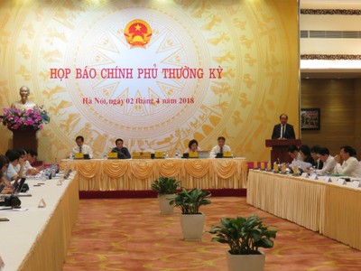 Họp báo thường kỳ Chính phủ chiều 2/4 (Ảnh: K.T)