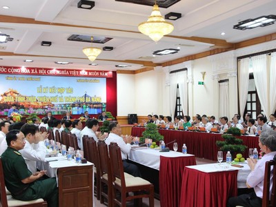 ãnh đạo hai địa phương trao đổi về phương hướng hợp tác trong thời gian tới. Ảnh: Hải Lan