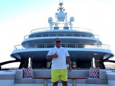 Tỷ phú Nga phải giao siêu du thuyền 500 triệu USD cho vợ cũ