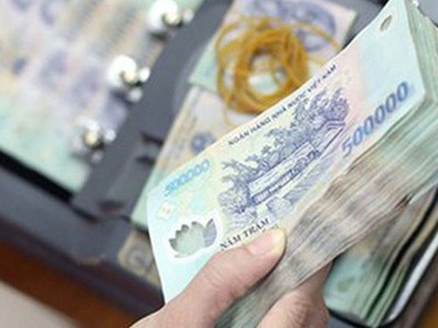 Sáng - tối nợ vay bất động sản