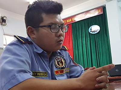 Phát tại cơ quan điều tra. Ảnh: Nhật Vy.