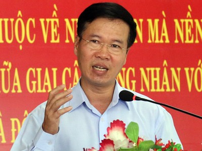 Ông Võ Văn Thưởng tại buổi tiếp xúc cử tri Đồng Nai. Ảnh: Phước Tuấn.