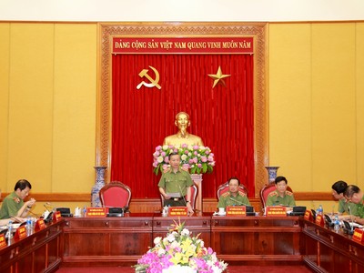 Đẩy nhanh đổi mới, sắp xếp tổ chức bộ máy Bộ Công an