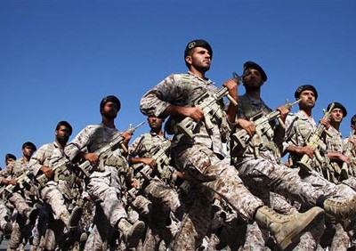 Lực lượng Vệ binh Cách mạng Iran trong một cuộc diễu binh ở Tehran. Ảnh: PressTV.