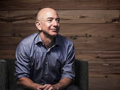 Jeff Bezos vừa là người giàu nhất thế giới, vừa là CEO quyền lực nhất. Ảnh: Fortune.