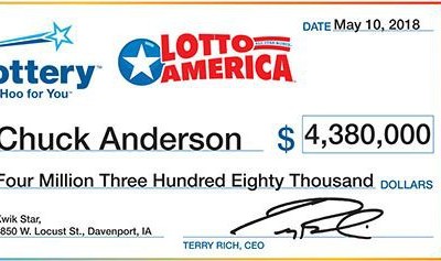 Công ty xổ số bang Iowa cho biết ông Chuck Anderson là người trúng giải độc đắc trị giá gần 100 tỷ đồng trong tuần này. (Nguồn: Special to the Register)