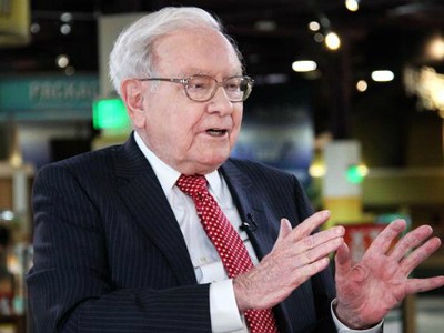 Warren Buffett rất coi trọng kỹ năng giao tiếp.