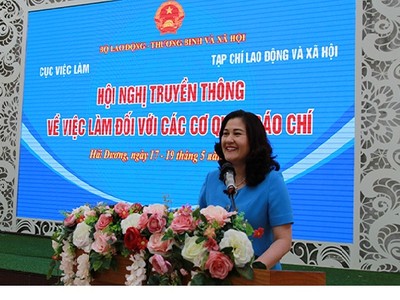 Thứ trưởng Bộ Lao động – Thương binh và Xã hội Nguyễn Thị Hà phát biểu tại Hội nghị.