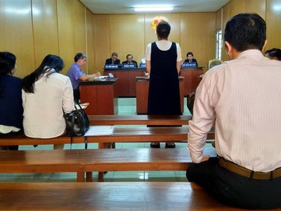 Bị cáo Trang Nhã Hiền được tại ngoại do đang mang thai.