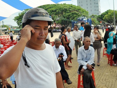 Các thuê bao di động có đầu số 0166, 0122 sẽ được chuyển sang sử dụng đầu số đầu số 050, 040... Ảnh: Anh Quân