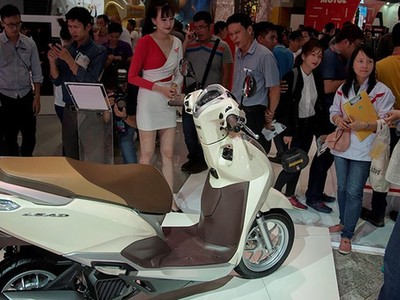 Người Việt vẫn tăng mua xe máy.