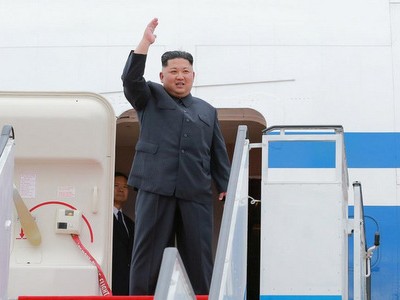 Kim Jong-un đặt chân tới Singapore hôm 10/6. Ảnh: Reuters.