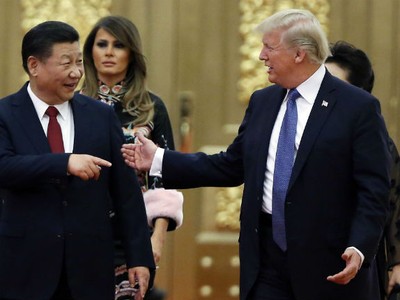 Chủ tịch Trung Quốc Tập Cận Bình đón tiếp Tổng thống Mỹ Donald Trump tại Đại lễ đường Nhân dân Trung Quốc ngày 9/11/2017.