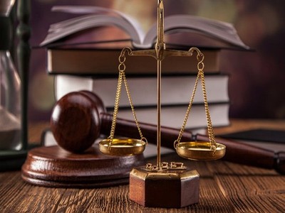 Tài xế kiện CSGT Hà Nội, đòi bồi thường 1.000 đồng