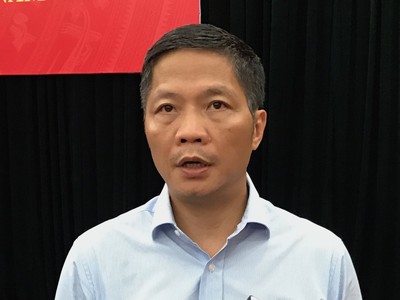 Bộ trưởng Bộ Công Thương Trần Tuấn Anh cho biết cơ quan này vừa báo cáo Thủ tướng về ảnh hưởng của cuộc chiến thương mại Mỹ - Trung tới Việt Nam.
Ảnh: VGP/Phan Trang.