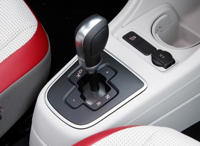 Hộp số sàn tự động còn có các tên gọi khác như ASG, Tiptronic trên các dòng xe tại châu Âu.