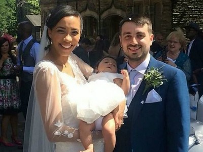 Cặp đôi và cô con gái 15 tuần tuổi của họ - Ảnh: SWNS.