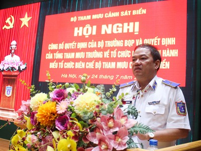 Thiếu tướng Phan Kim Hậu phát biểu tại hội nghị. Ảnh CSB.