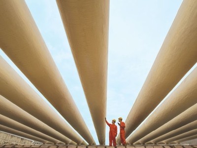 So với các nguồn năng lượng khác, dự án điện khí thiên nhiên hóa lỏng có công suất ổn định, chi phí thấp và bảo vệ môi trường tốt hơn.