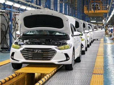 Chọn hướng đầu tư sản xuất tại Việt Nam, nhiều doanh nghiệp đang đạt kết quả kinh doanh vững chắc. Ảnh: Nguyễn Hà.