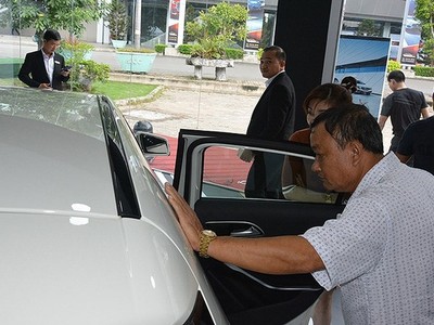 Dù được hưởng mức thuế nhập khẩu 0% từ các nước trong khu vực ASEAN nhưng giá bán nhiều mẫu xe lại tăng. Ảnh: Quang Huy.