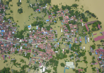 Hàng nghìn người chịu ảnh hưởng do ngập úng. Ảnh: Gia Chính.