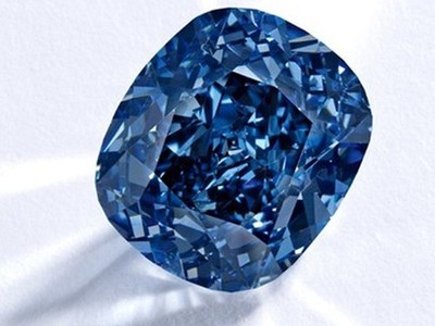Viên kim cương xanh quý hiếm trị giá hơn 465 tỷ đồng từng bị một nhân viên bảo vệ đánh cắp. (Nguồn: News In Asia).