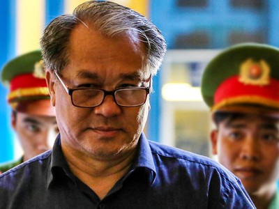 Ông Phạm Công Danh trước giờ tuyên án. Ảnh: Thành Nguyễn.