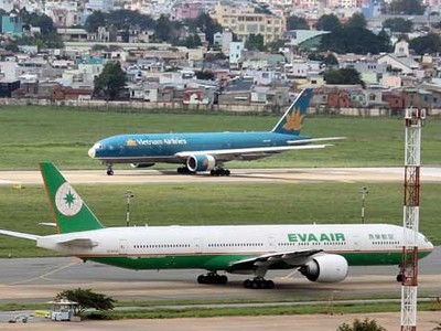 Đường lăn ở sân bay. Ảnh minh họa.