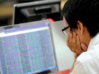 Hầu hết cổ phiếu EPS cao cũng có thị giá ở mức “ngất ngưởng”, phản ánh sự tăng trưởng và nền tảng cơ bản gây dựng trong quá khứ.