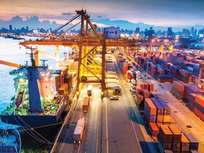 Cảng, khu bãi, khu công nghiệp, khu trung chuyển hàng hóa thuộc nhóm bất động sản logistics Việt Nam. Ảnh: JLL.