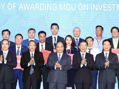 Tập đoàn FLC là doanh nghiệp cam kết đầu tư nhiều nhất tại Hội nghị Xúc tiến thương mại  với tổng số vốn khoảng 63.000 tỷ đồng.