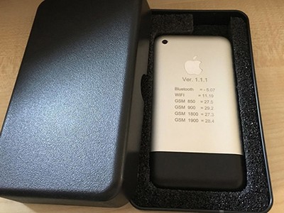 Nguyên mẫu iPhone đầu tiên được rao trên eBay.