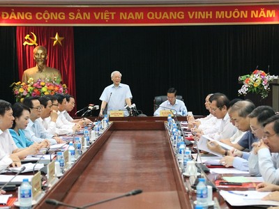 Tổng Bí thư Nguyễn Phú Trọng làm việc với Ban Tuyên giáo Trung ương ngày 1/8/2018. Ảnh Tuyengiao.vn.