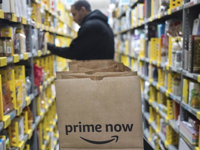 Dịch vụ giao hàng Prime Now vừa được Amazon triển khai tại Singapore, mở màn "cuộc tấn công" vào Đông Nam Á.