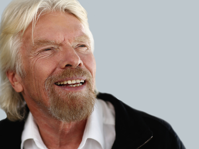 Tỷ phú Branson cho rằng, để được trả lương nhiều hơn trong khi bạn làm việc ít thời gian hơn là rất khó nhưng vẫn có thể đạt được. (Nguồn: CNBC).