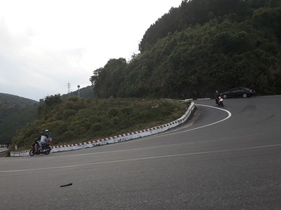 Đường qua đèo Hải Vân sẽ tạm thời đóng cửa theo giờ để phục vụ thi công lao lắp dầm nhịp số 20 cầu Hải Vân 2.