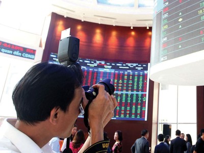 Truyền thông lĩnh vực tài chính - ngân hàng: Bước tiến lớn, nhưng vẫn có điểm “mờ”